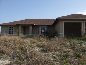 An abandoned home litter the Florida landscape