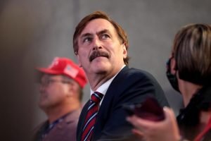 Crackpot Millionaire Mike Lindell